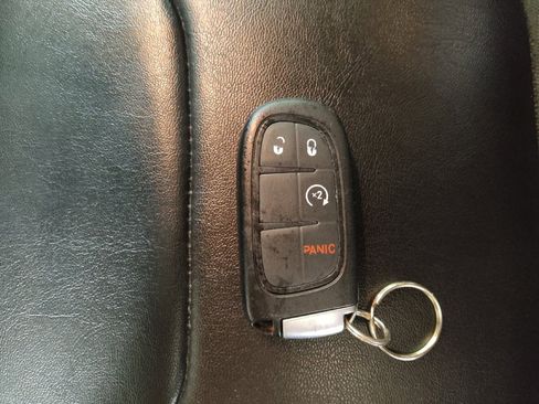 Used 2022 Jeep Cherokee Trailhawk w/ Trailer Tow Group AWD/4WD image 32