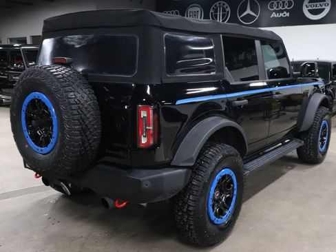 Used 2022 Ford Bronco Wildtrak image 5