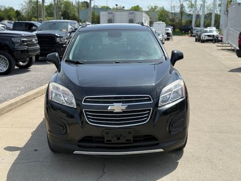 Used 2016 Chevrolet Trax LT w/ LT Convenience Package AWD/4WD image 3