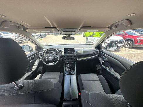 Used 2024 Nissan Rogue SV AWD/4WD image 18