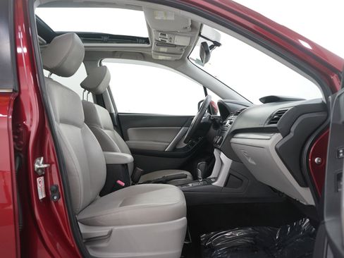 Used 2015 Subaru Forester 2.5i Limited image 11
