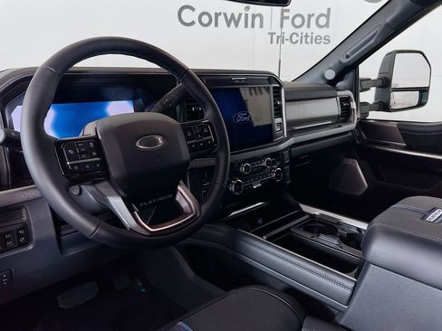 New 2026 Ford F250 Platinum image 3