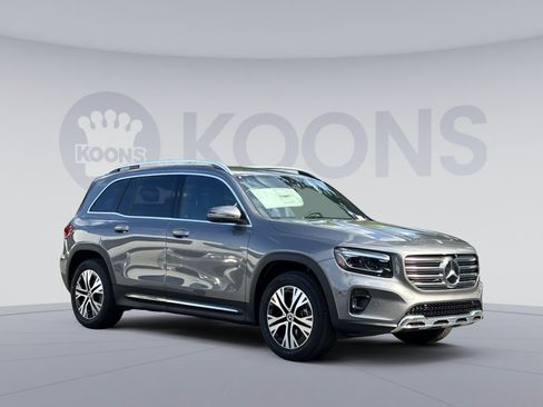 New 2026 Mercedes-Benz GLB 250 4MATIC image 2