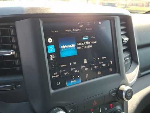 Used 2023 RAM 1500 Big Horn AWD/4WD image 25