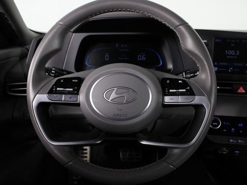 Certified 2025 Hyundai Elantra Sport FWD image 25