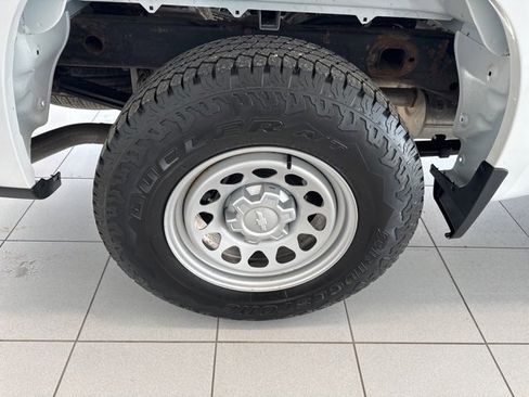 Used 2022 Chevrolet Silverado 1500 W/T w/ WT Value Package image 18