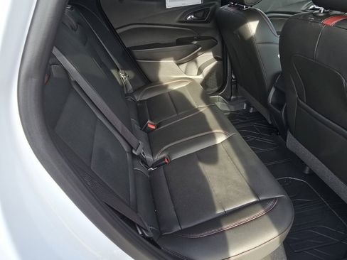 Certified 2025 Chevrolet Trax RS w/ Driver Confidence Package image 18