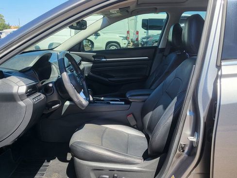 Used 2020 Nissan Altima 2.5 SV FWD image 24