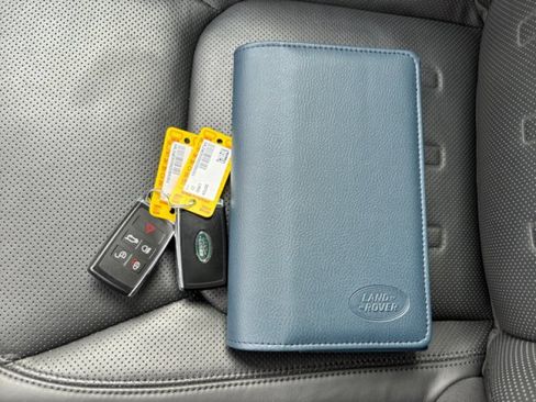 Certified 2022 Land Rover Defender 110 XS Edition image 22