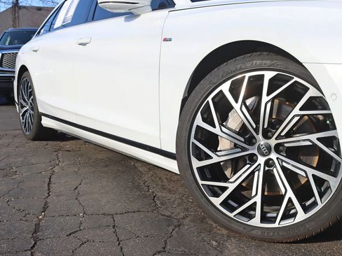 Used 2021 Audi A8 L 3.0T w/ Luxury Package image 5