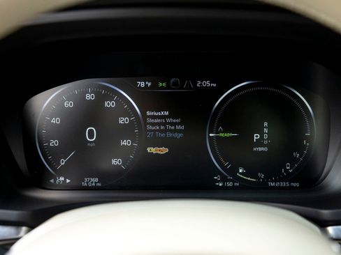 Used 2022 Volvo S60 T8 Inscription w/ Advanced Package image 32