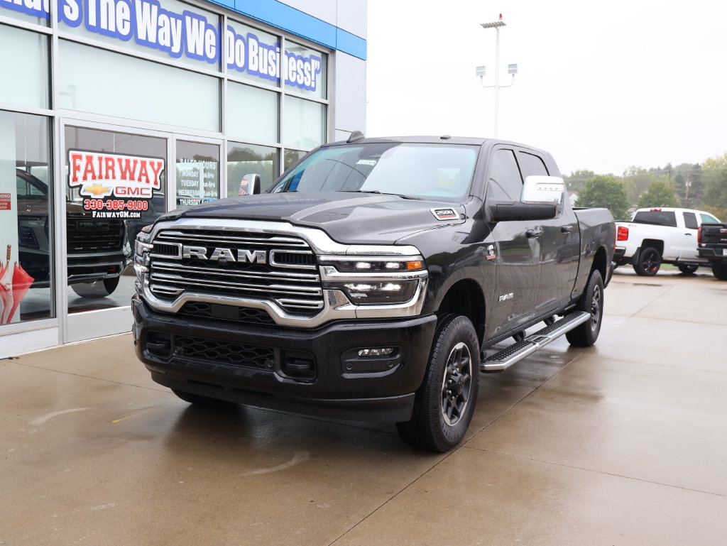 Used 2025 RAM 2500 Laramie AWD/4WD image 6