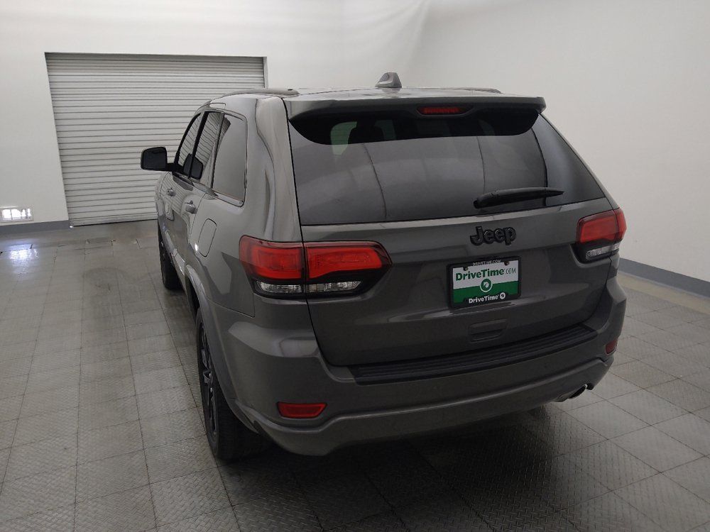 Used 2021 Jeep Grand Cherokee Laredo X RWD image 6