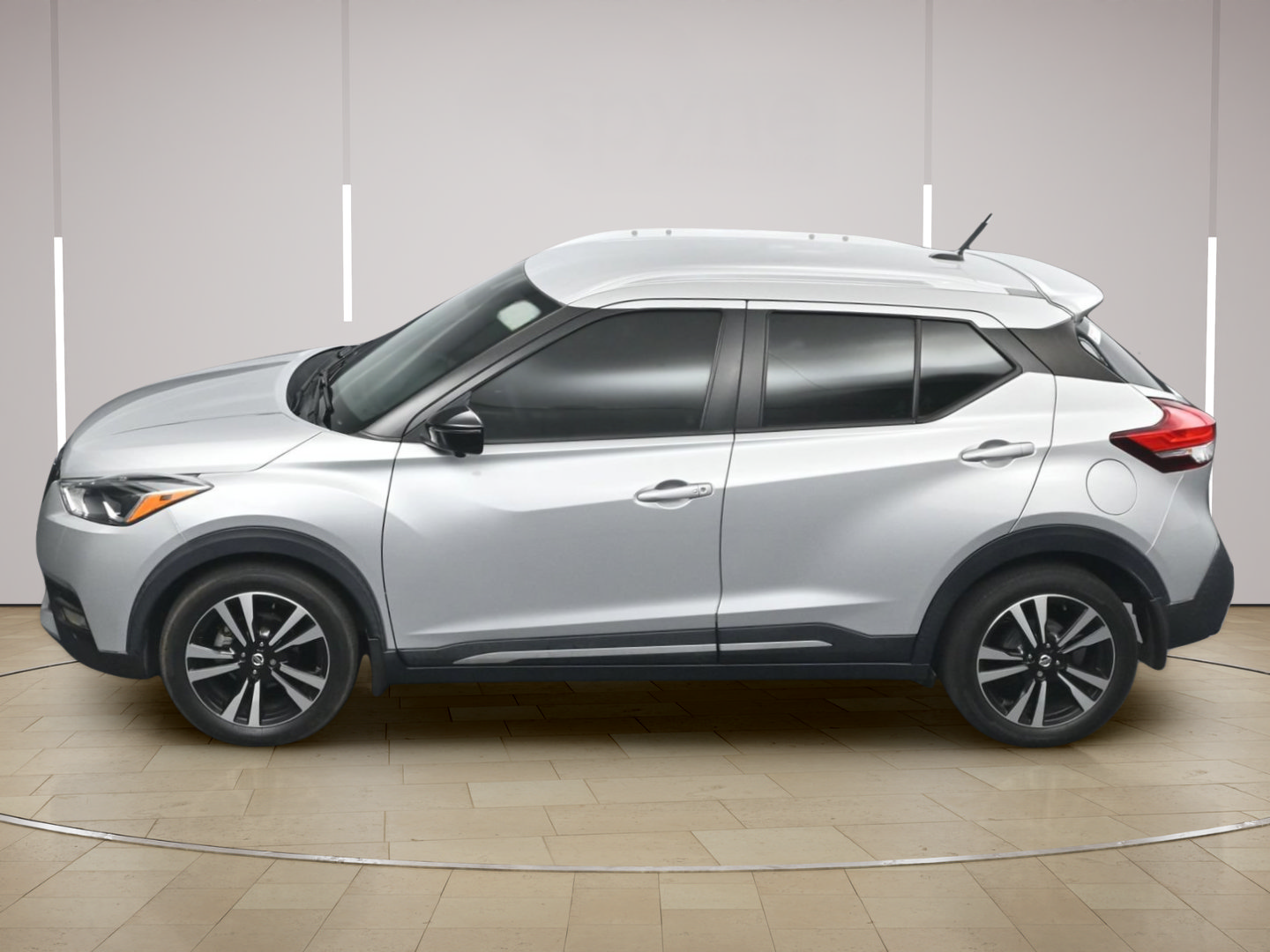Used 2020 Nissan Kicks SR w/ SR Premium Package FWD image 36
