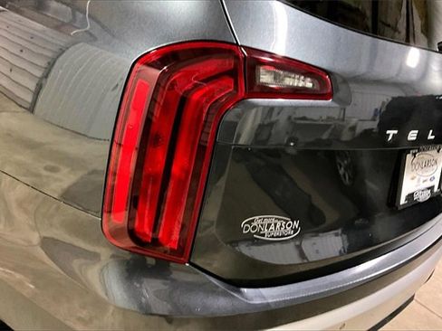 Used 2024 Kia Telluride S image 8