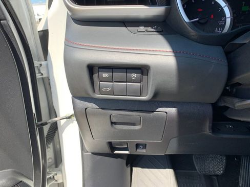 Used 2023 Toyota Highlander XSE AWD/4WD image 34
