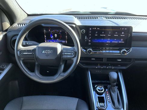 Used 2023 Chevrolet Colorado Trail Boss w/ Technology Package image 14