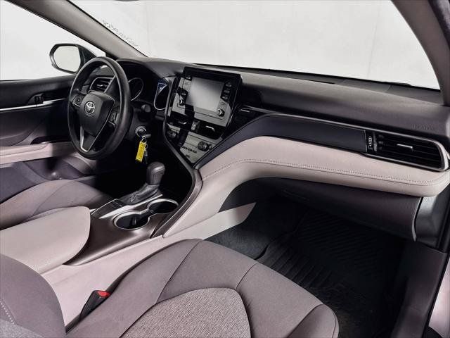 Certified 2022 Toyota Camry LE FWD image 27