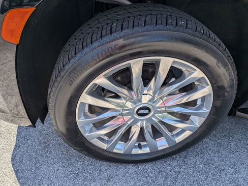 Certified 2024 Cadillac Escalade ESV Premium Luxury AWD/4WD image 8
