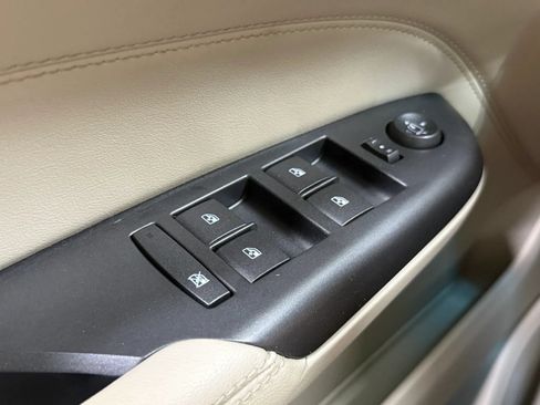 Used 2012 Cadillac SRX Premium AWD/4WD image 26