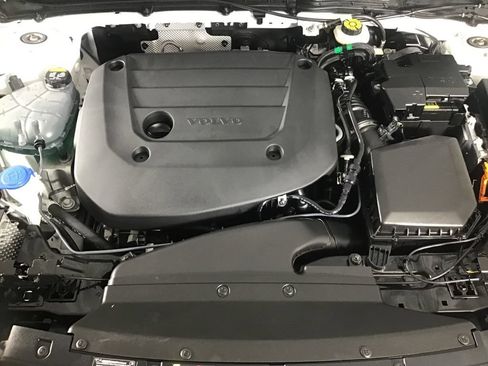 Used 2026 Volvo XC40 B5 Plus w/ Protection Package Premier AWD/4WD image 17