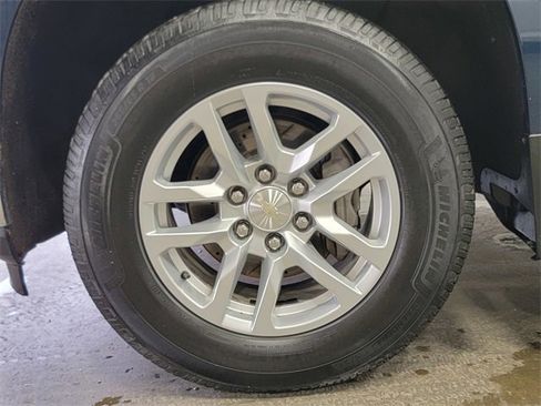 Used 2019 Chevrolet Silverado 1500 LT w/ All-Star Edition image 10