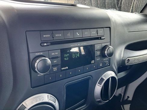 Used 2017 Jeep Wrangler Unlimited Sport w/ Connectivity Group image 22