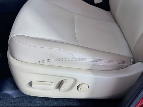 Used 2018 Toyota 4Runner SR5 Premium image 26