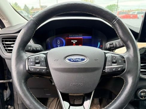 Used 2021 Ford Escape Titanium w/ Titanium Elite Package AWD/4WD image 18