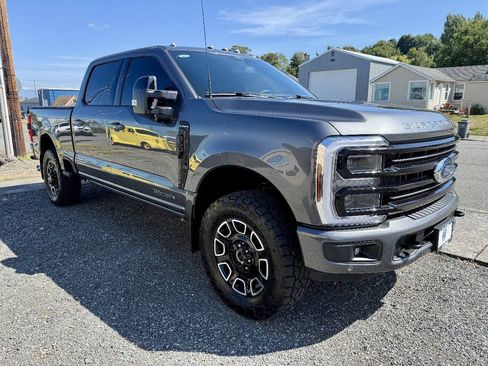 Used 2026 Ford F350 Platinum w/ FX4 Off-Road Package AWD/4WD image 7