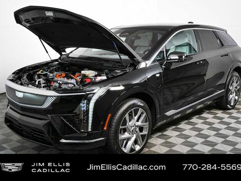 Used 2025 Cadillac Optiq Luxury 1 AWD/4WD image 33
