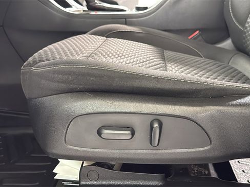 Used 2018 GMC Acadia SLE image 14