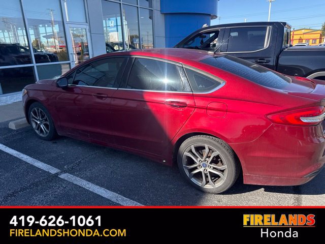 Used 2017 Ford Fusion SE w/ Equipment Group 201A FWD image 8