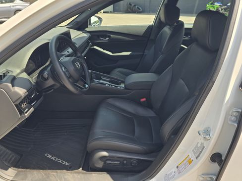 Used 2025 Honda Accord Sport image 12