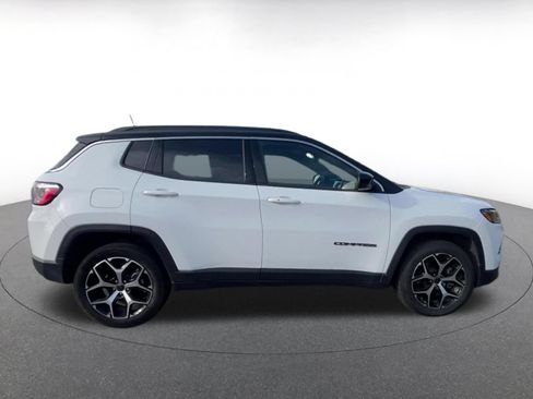 Used 2025 Jeep Compass Limited AWD/4WD image 15