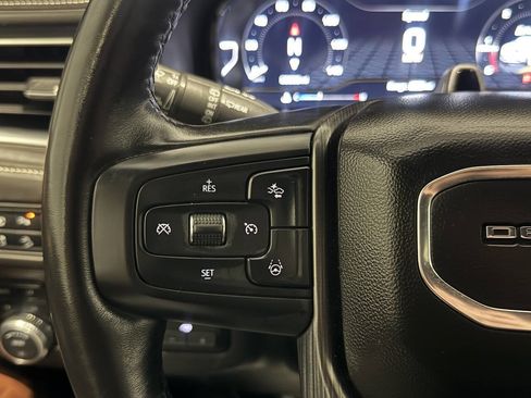 Used 2023 GMC Yukon Denali Ultimate AWD/4WD image 35