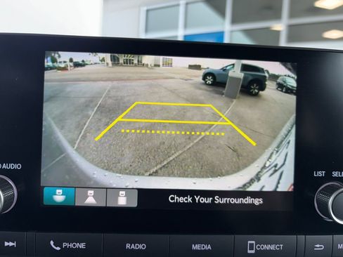 Used 2025 Honda CR-V LX image 32