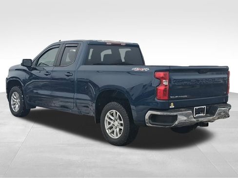 Used 2021 Chevrolet Silverado 1500 LT w/ Bed Protection Package image 10