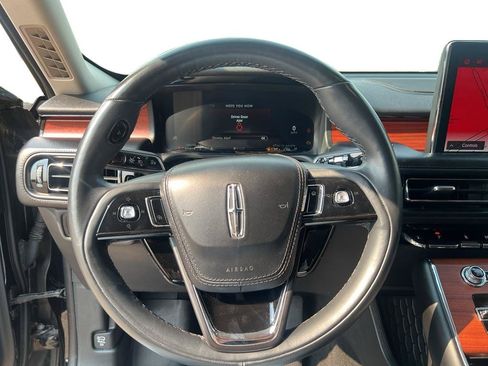 Used 2023 Lincoln Aviator Reserve w/ Equipment Group 201A AWD/4WD image 7