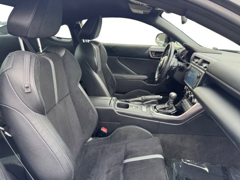 Used 2022 Toyota GR86 Premium w/ ALL Weather Mat Package (TMS) RWD image 15