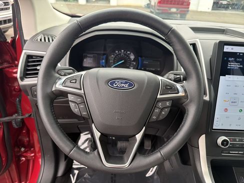 Used 2024 Ford Edge SEL w/ Convenience Package AWD/4WD image 21