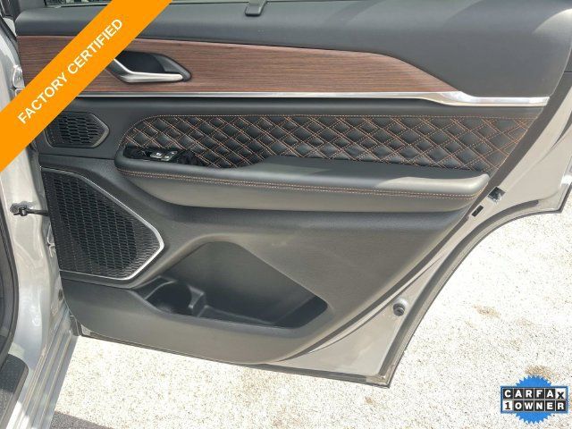 Certified 2023 Jeep Grand Cherokee L Summit w/ Advanced Protech Group IV AWD/4WD image 22