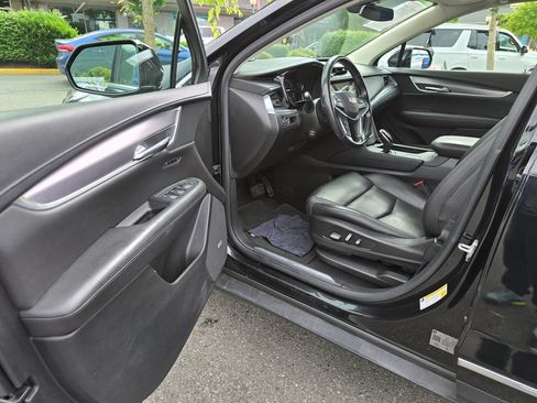 Used 2019 Cadillac XT5 Premium Luxury AWD/4WD image 28