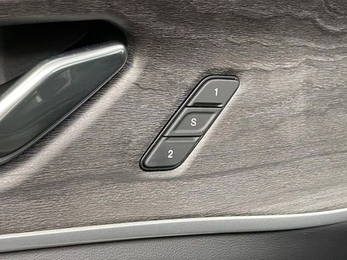 New 2025 Jeep Grand Cherokee L Limited w/ Trailer Tow Package image 29