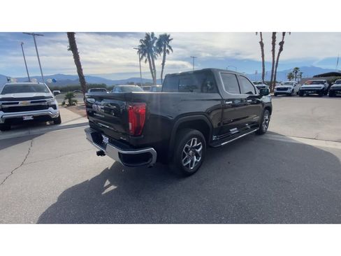 Used 2023 GMC Sierra 1500 SLT image 8