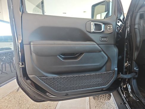 New 2025 Jeep Wrangler Unlimited Rubicon 392 image 13