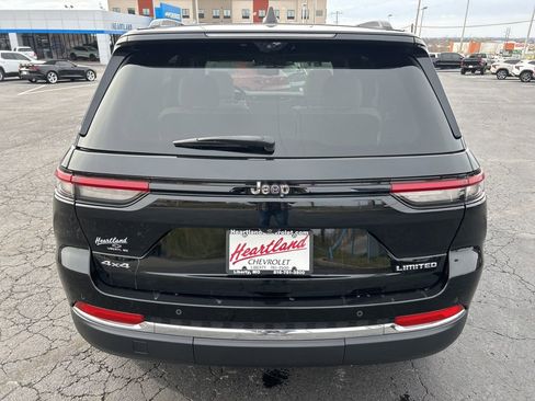 Used 2023 Jeep Grand Cherokee Limited w/ Luxury Tech Group II image 6