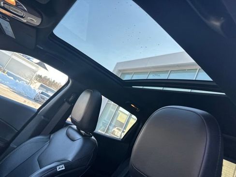 Used 2021 Jeep Compass 80th Special Edition w/ Sun and Sound Group image 33