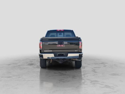 Used 2018 GMC Sierra 1500 SLT w/ Black Pack AWD/4WD image 7
