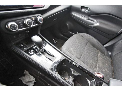 Used 2024 Nissan Kicks SV image 21